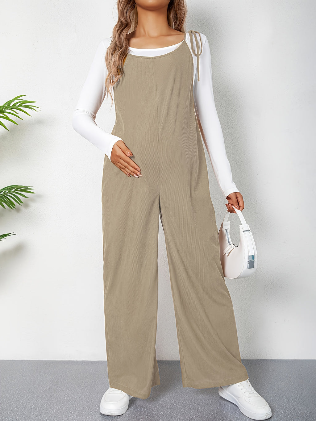 Combinaison Grossesse Femme Taille Haute Avec Bretelles Et Noeud Ample Confort Et Élégance by LSDLBoutique.ch