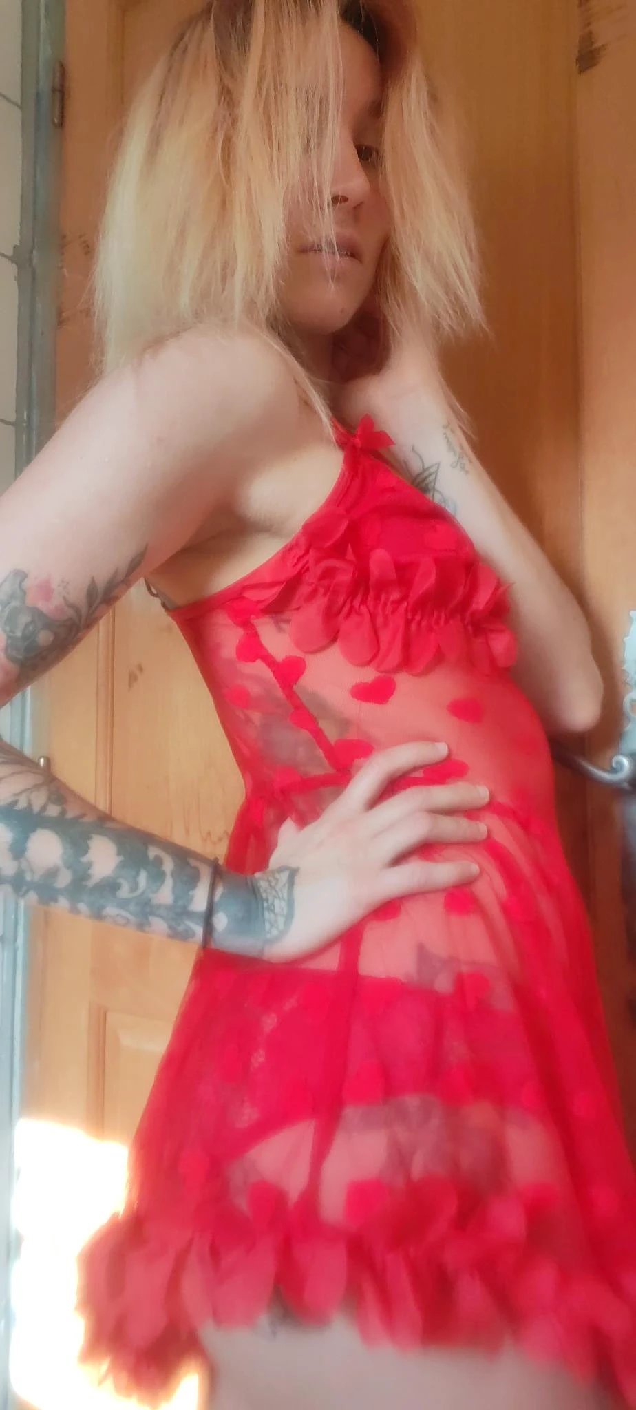 Les Secrets de Léa – nuisette rouge en tulle à cœurs – Valentina