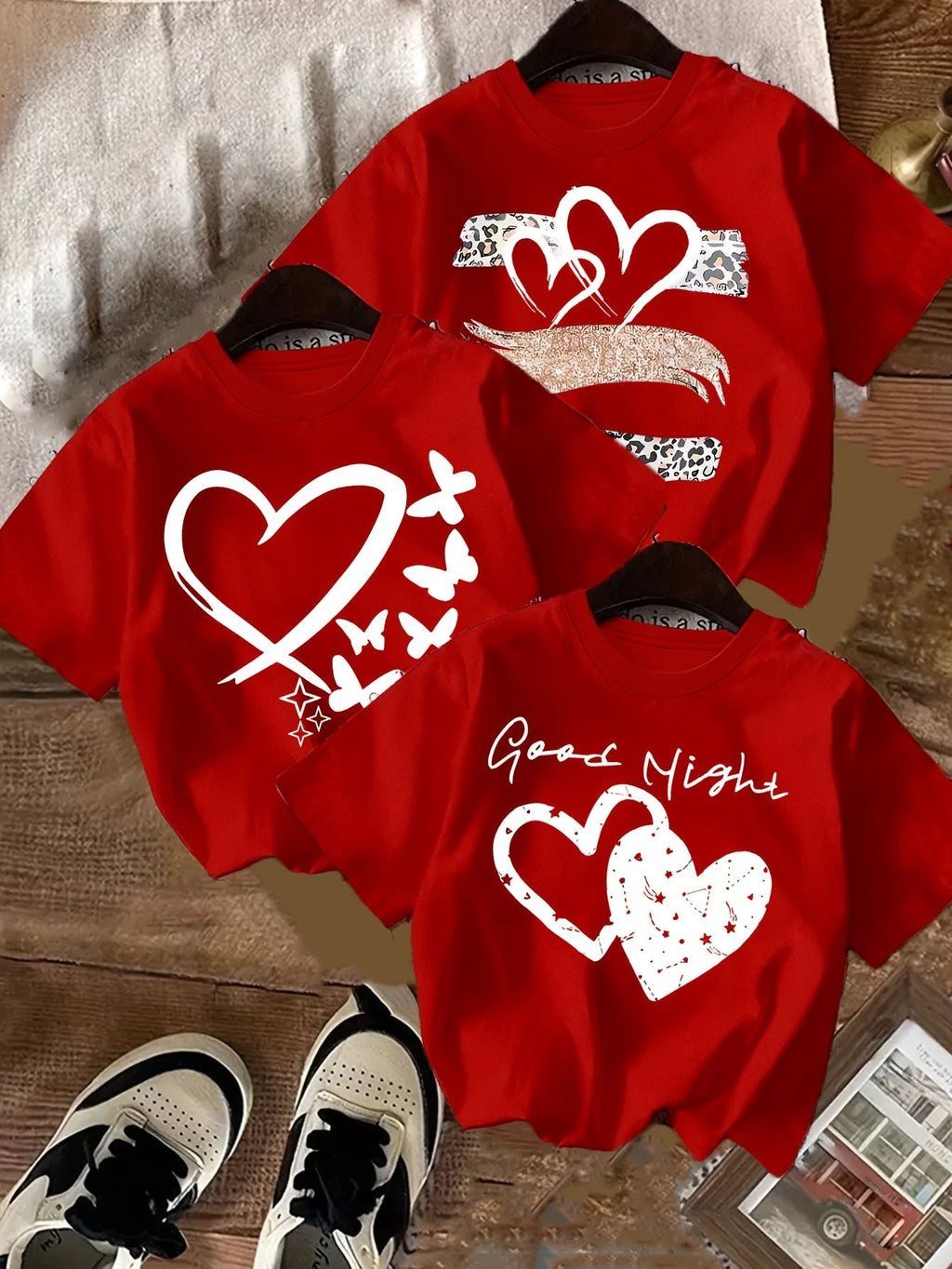 Set mit 3 Mädchen-T-Shirts mit Herz-Leopardenmuster in Schwarz, Rosa und Weiß