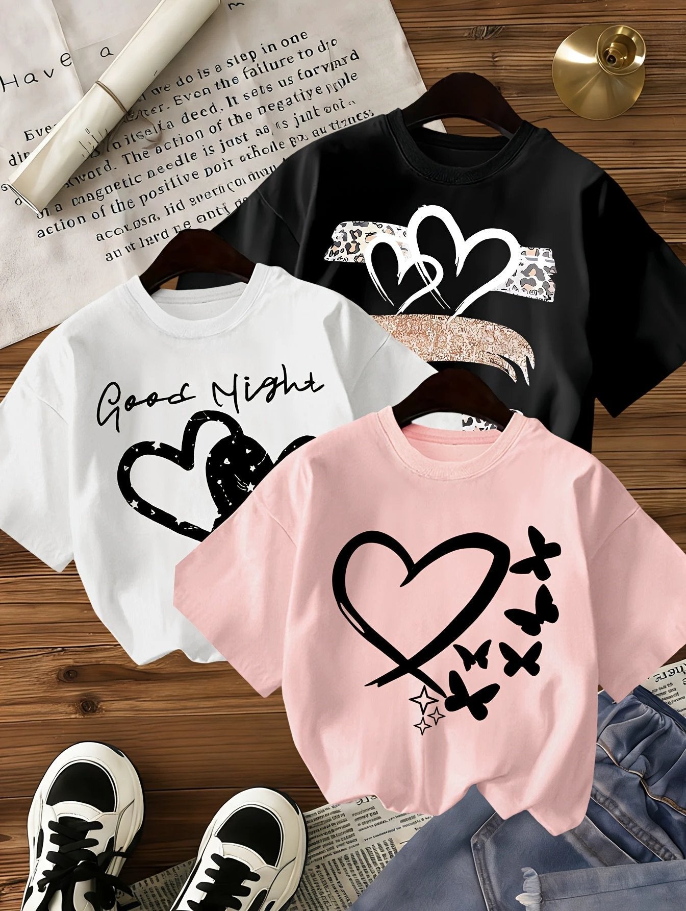 Set mit 3 Mädchen-T-Shirts mit Herz-Leopardenmuster in Schwarz, Rosa und Weiß