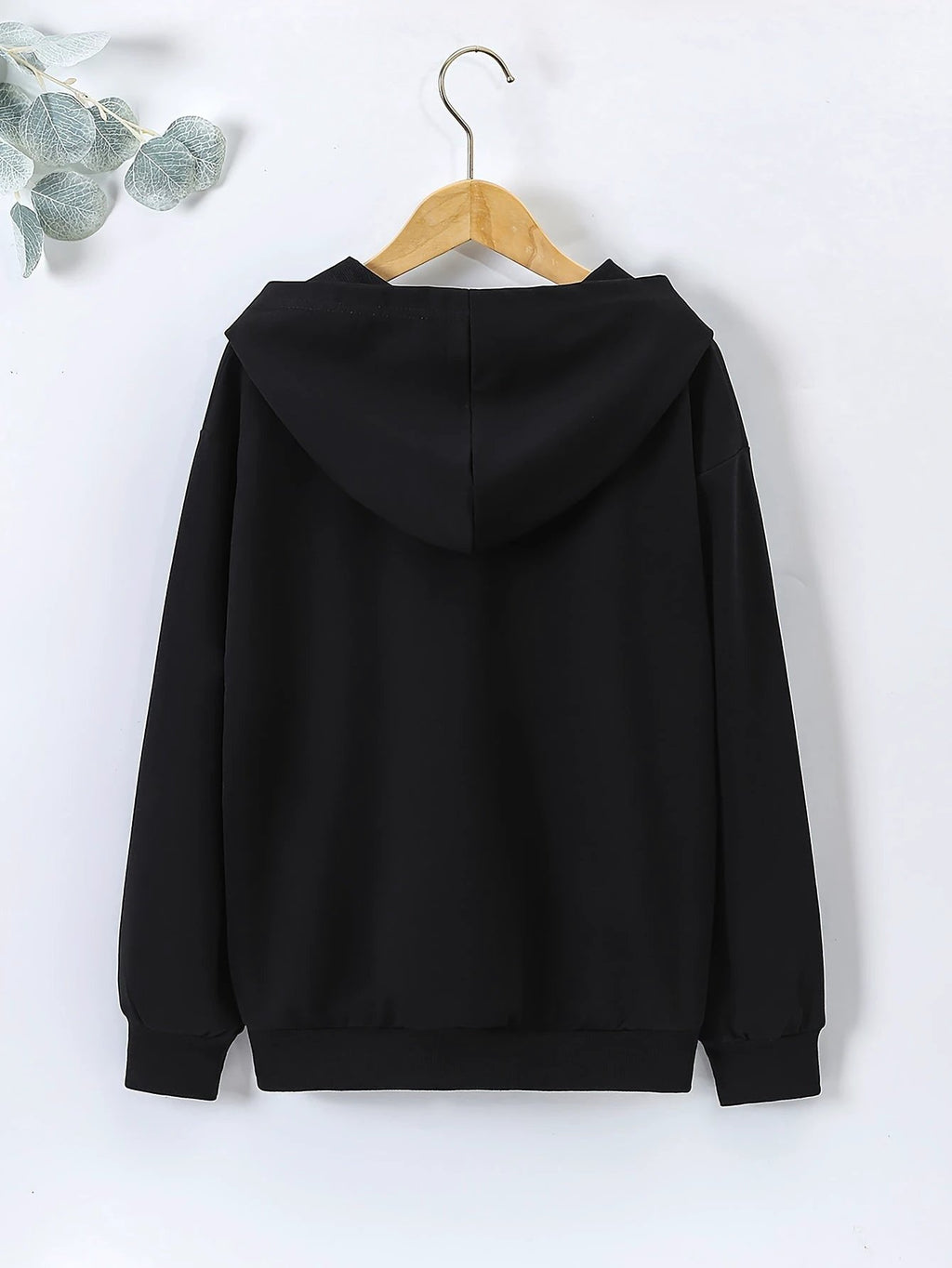 Schwarzer Kapuzenpullover mit Reißverschluss für Kinder mit Katzenmotiv und Pfotenabdrücken auf den Ärmeln