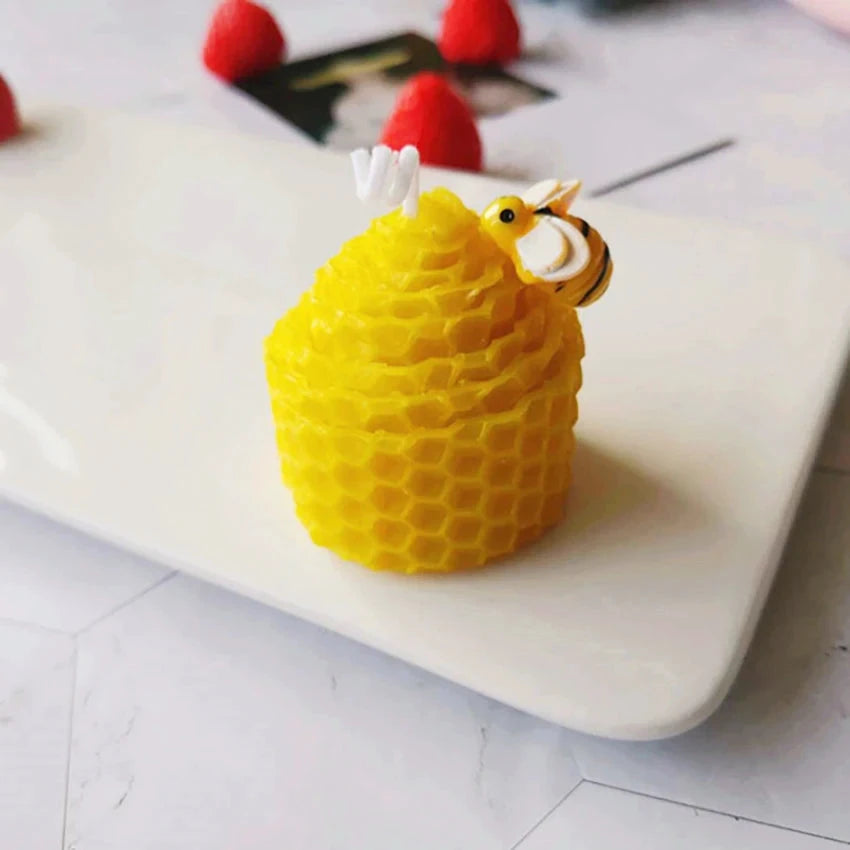Aromakerze, Bienenform, Naturwachs, handgefertigt