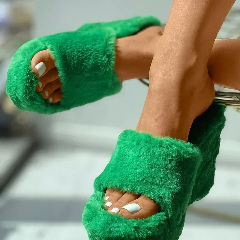 Damen-Plateau-Slipper mit Kunstfell und dickem Absatz