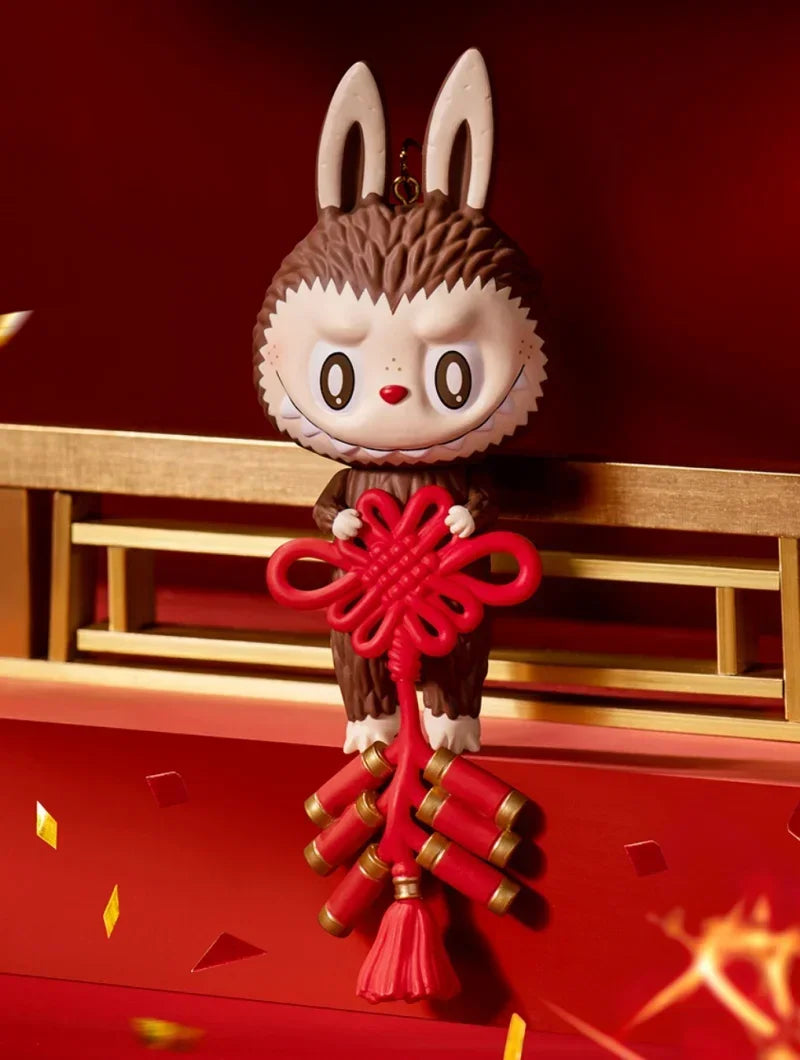 Pop Mart Kawaii PVC-Figur Braun Chinesischer Knoten Rot