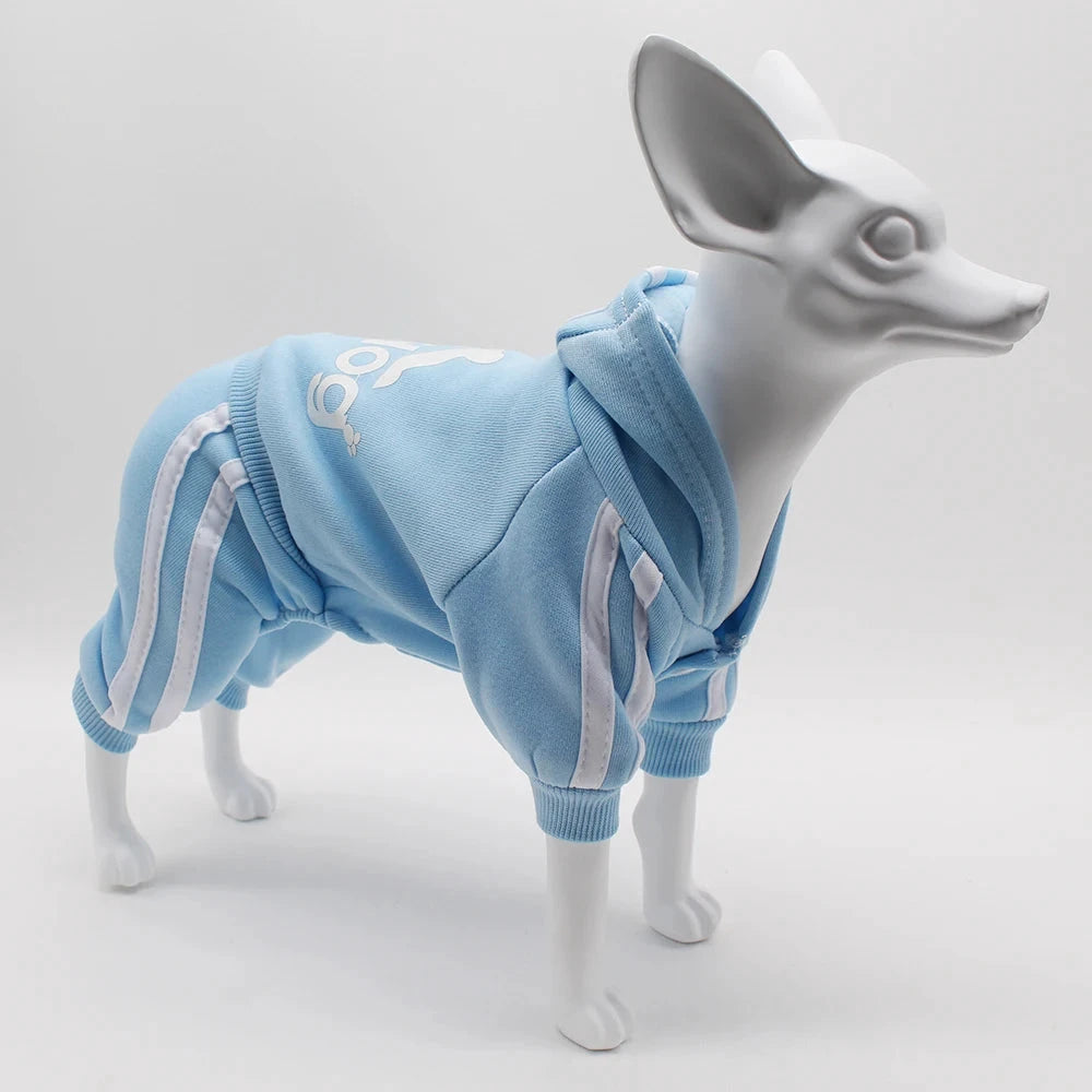 Adidog Sportanzug für Hunde, rot mit weißen Streifen