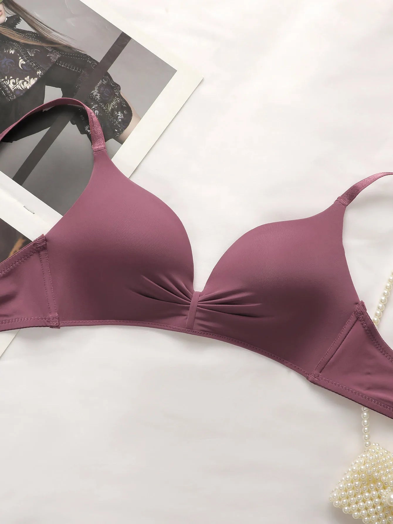Léa's Secrets kabelloses Spitzen-Dessous, Mauve