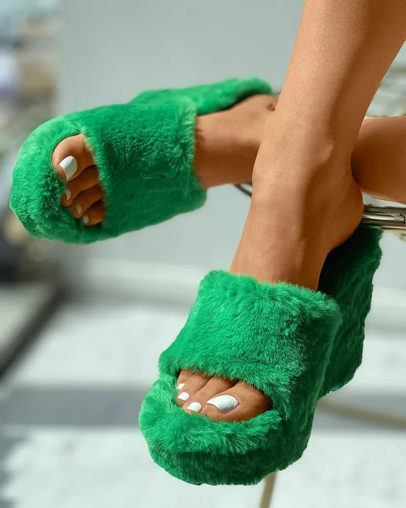 Damen-Plateau-Slipper mit Kunstfell und dickem Absatz