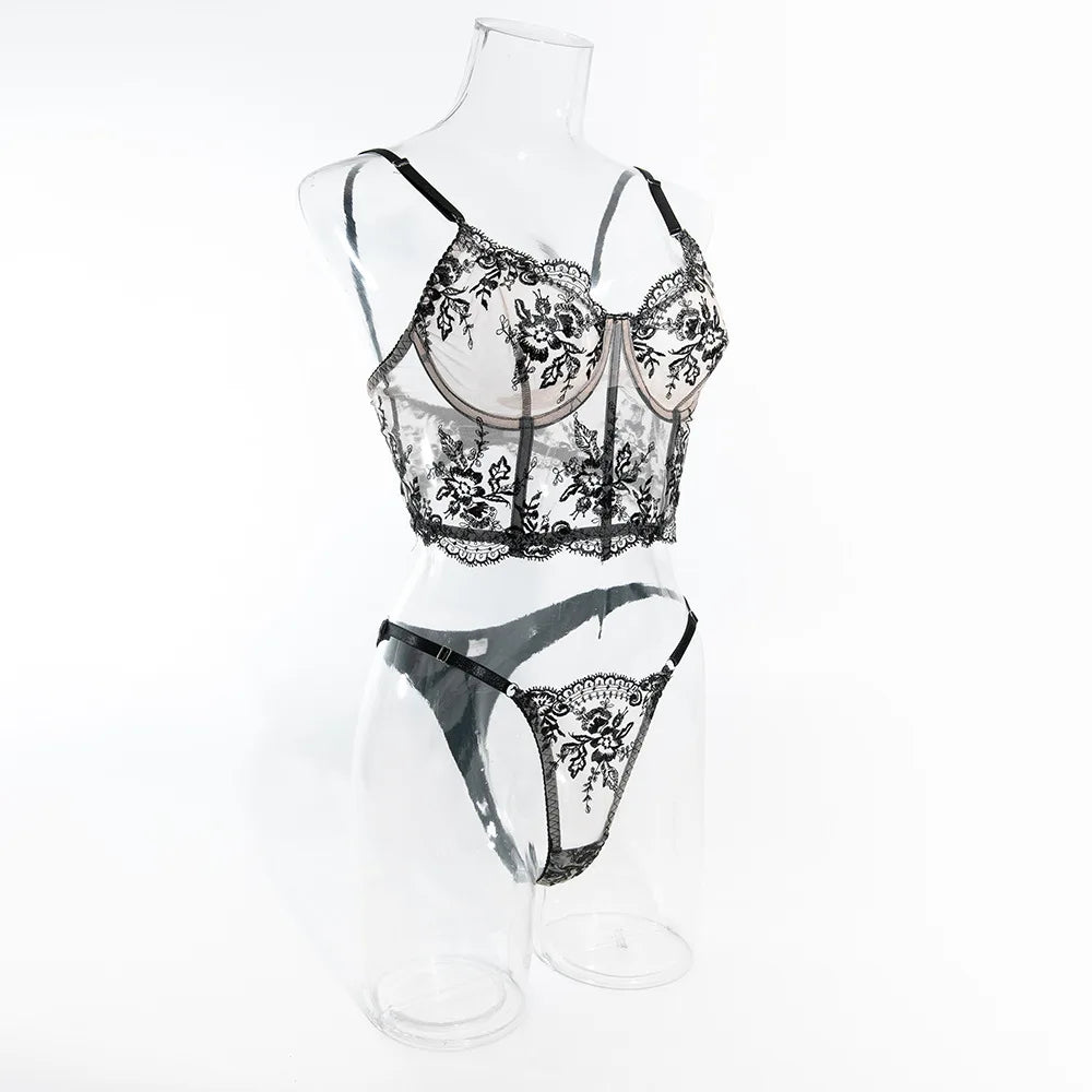 Léa's Secrets BH-Set aus schwarzer Spitze mit Stahlring