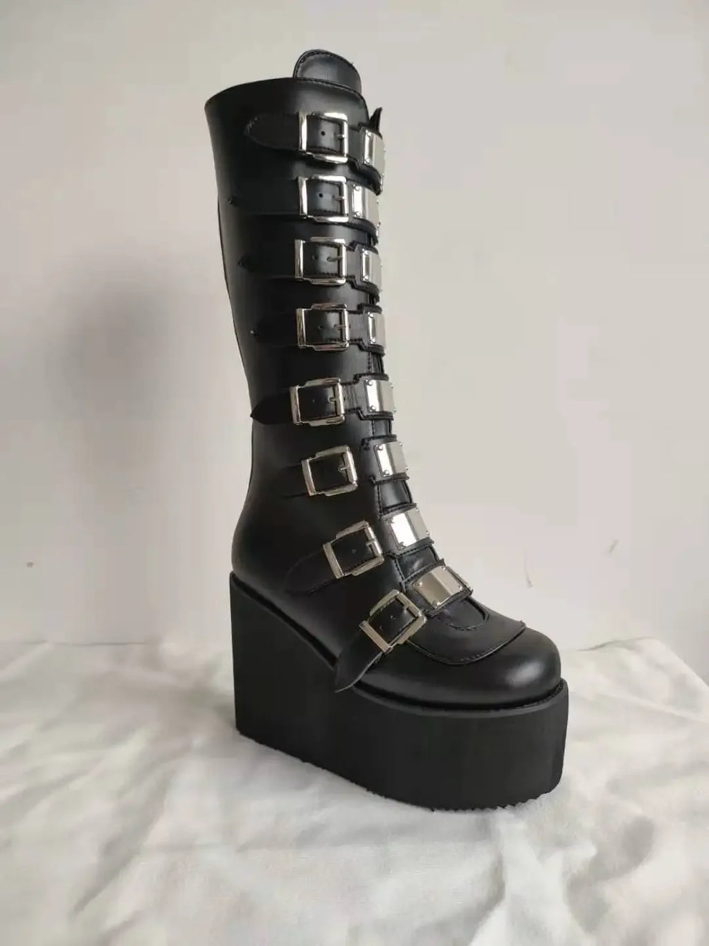 Bottes Cosplay Gothiques En Cuir À Boucles Plateforme