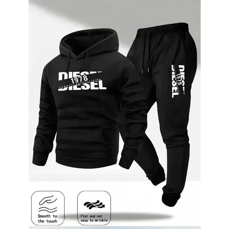 Zweiteiliges Set aus hellgrauem Hoodie und Hose von Diesel