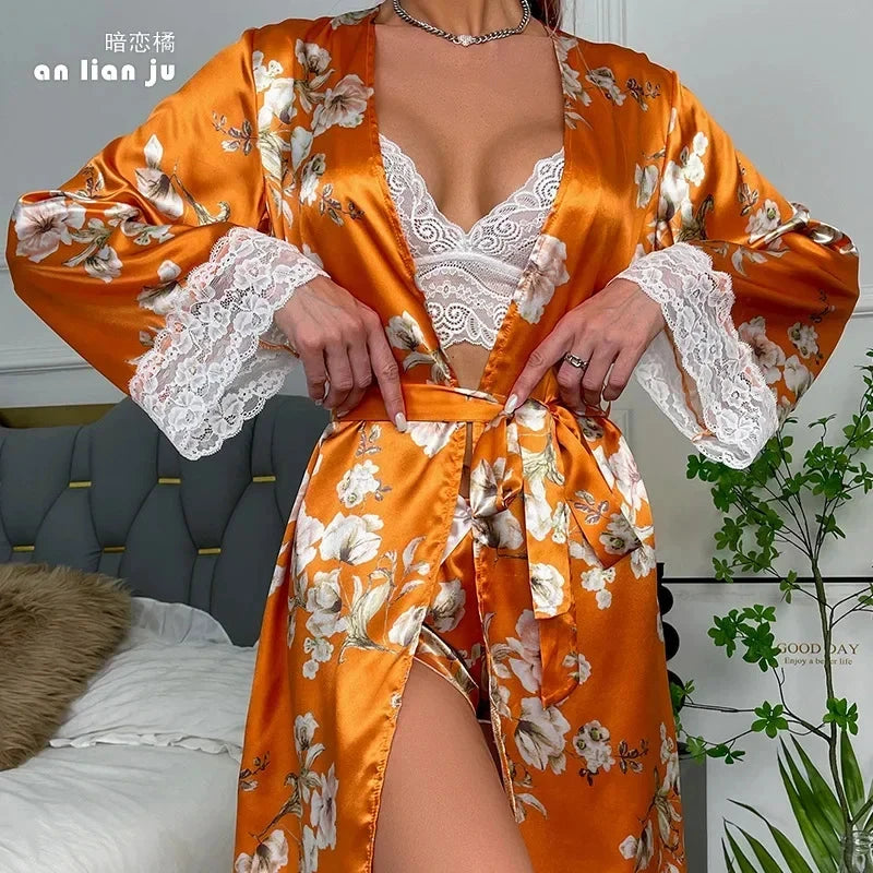 Les Secrets de Léa – Pyjama satin dentelle imprimé floral avec kimono – Laly