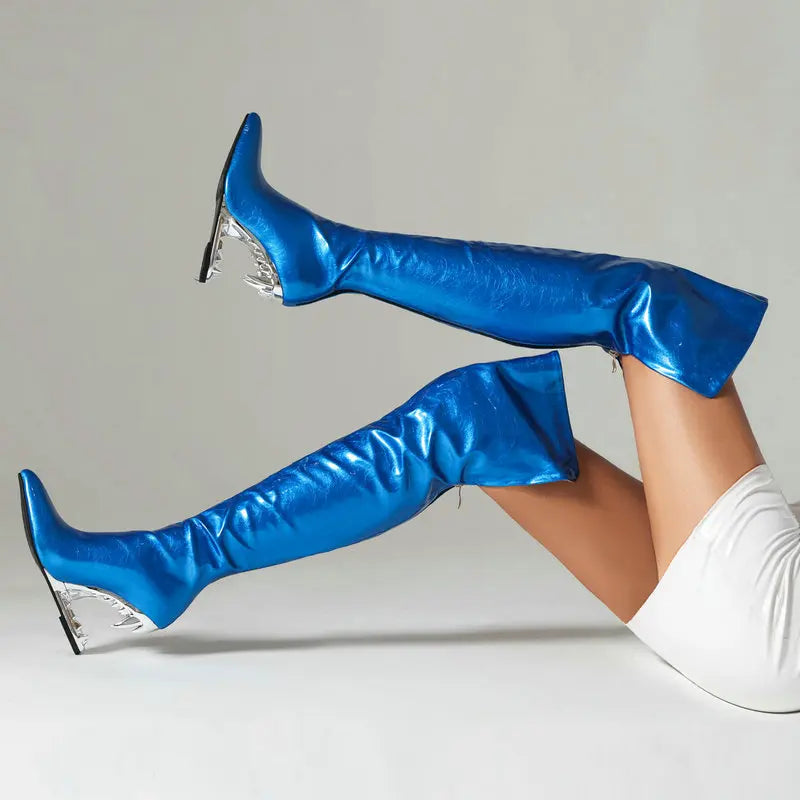 Damen-Oberschenkelstiefel, kniehoch, weit geschnitten, mit Tigerhai-Zähnen