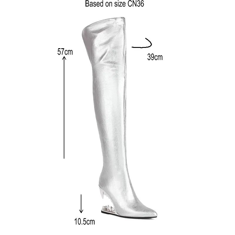 Damen-Oberschenkelstiefel, kniehoch, weit geschnitten, mit Tigerhai-Zähnen