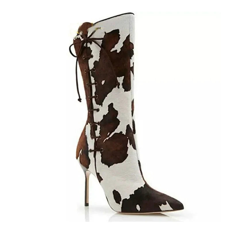 Halbhohe Stiefel, weißes und schwarzes Leder, seitlicher Reißverschluss, blau