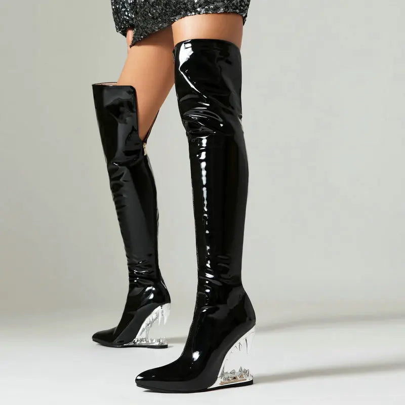 Damen-Oberschenkelstiefel, kniehoch, weit geschnitten, mit Tigerhai-Zähnen