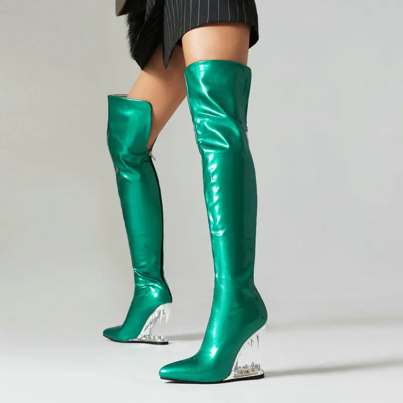 Damen-Oberschenkelstiefel, kniehoch, weit geschnitten, mit Tigerhai-Zähnen