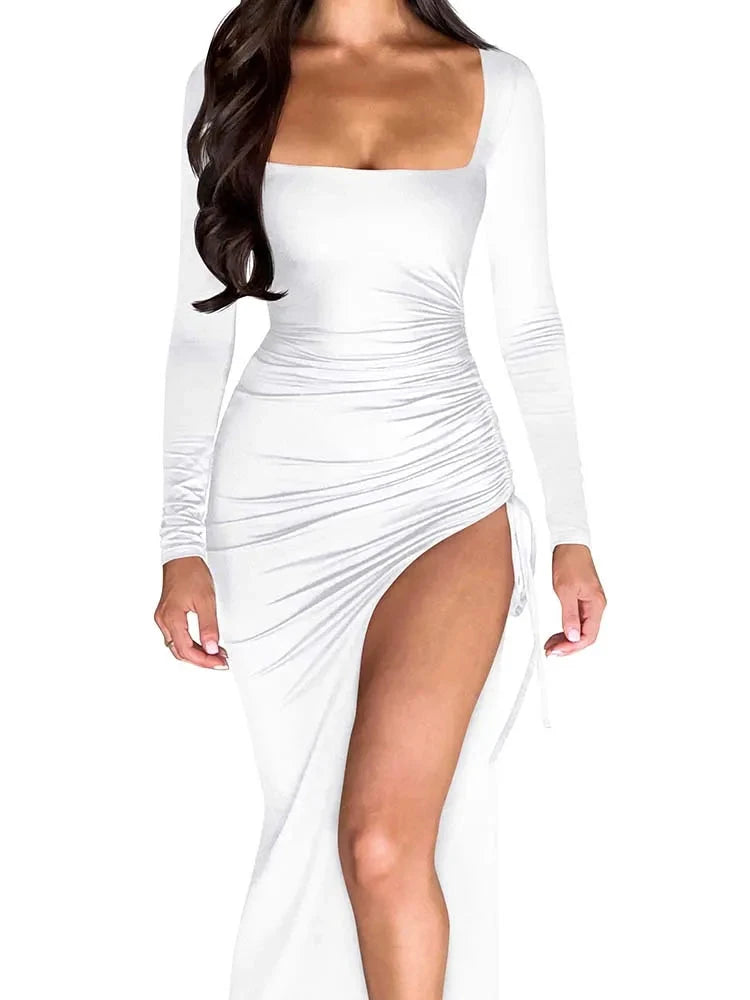 Elegantes schwarzes langes Kleid mit gerafftem eckigem Ausschnitt