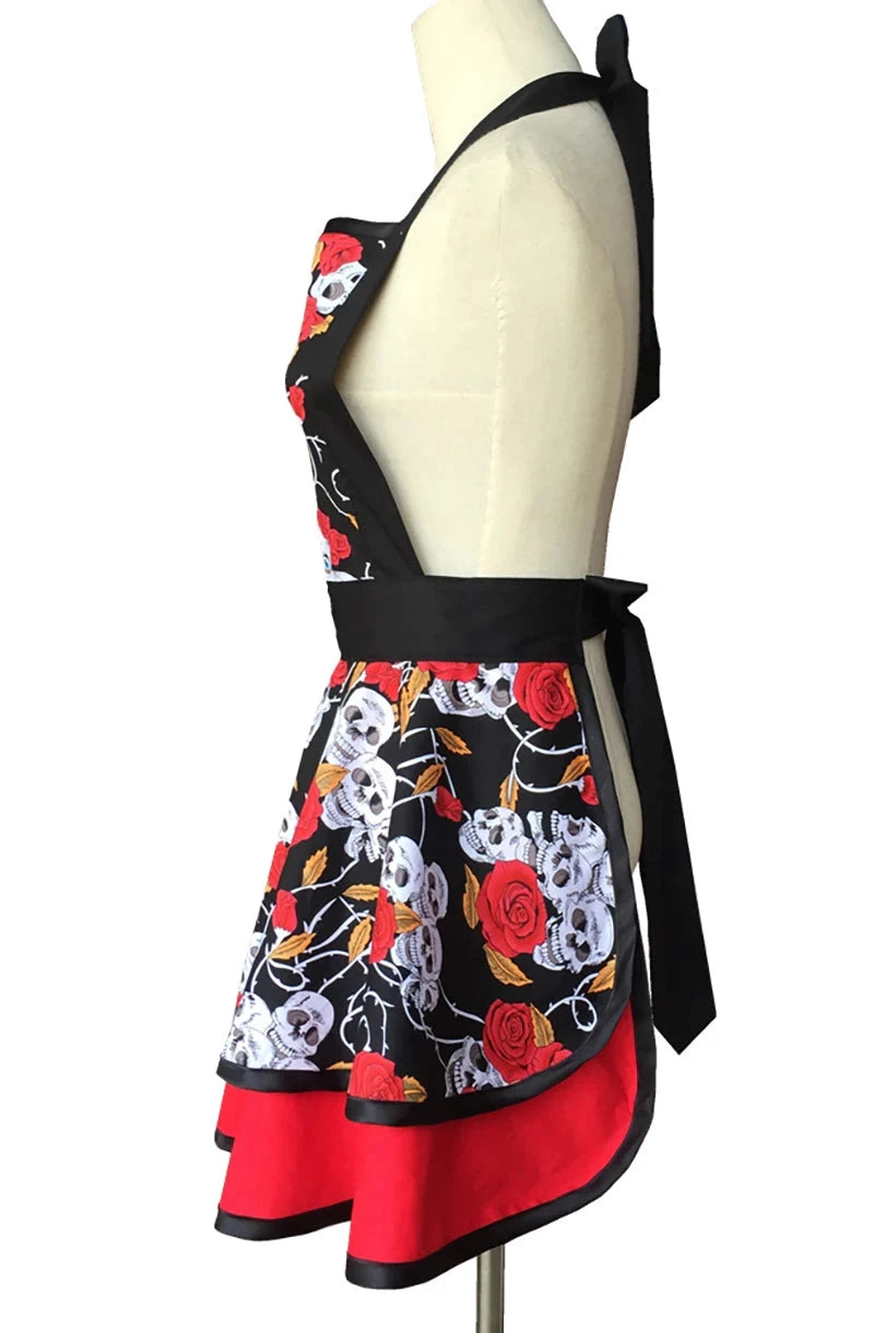 Hübsche ärmellose Küchenschürze aus Baumwolle mit verschiedenen Mustern