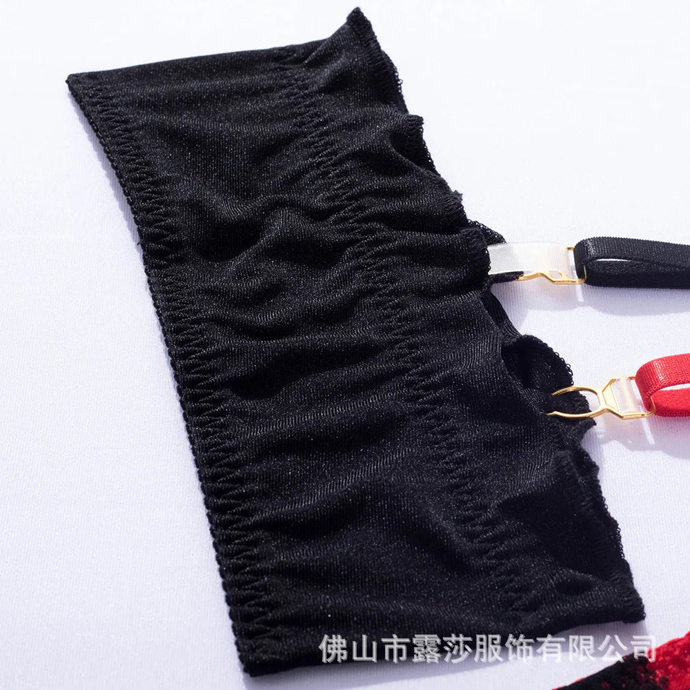 Léas Geheimnisse Roter Paisley-Spitzen-Mesh-Body rückenfrei