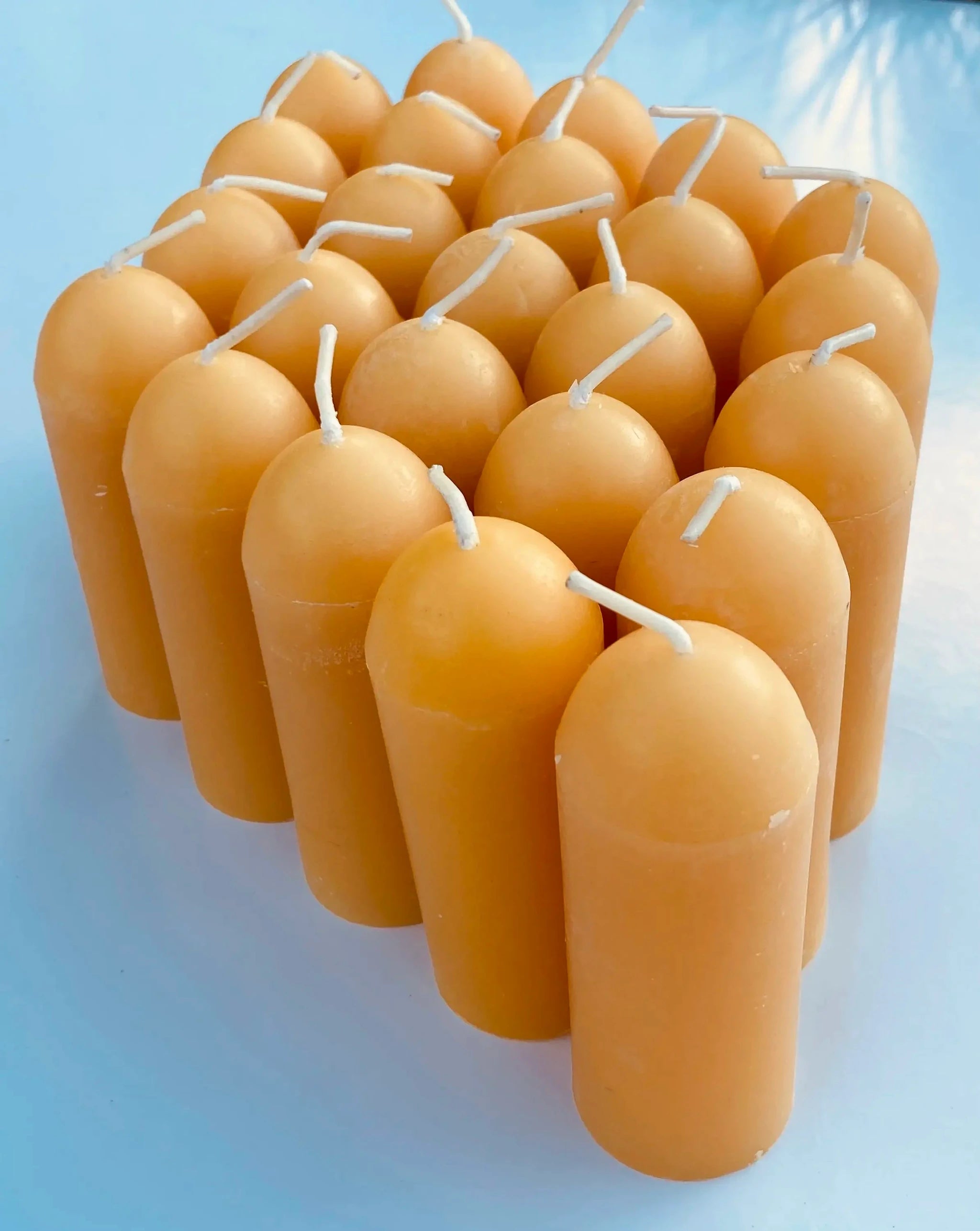 KAPPHERIS Handgefertigte, unparfümierte Bienenwachskerze