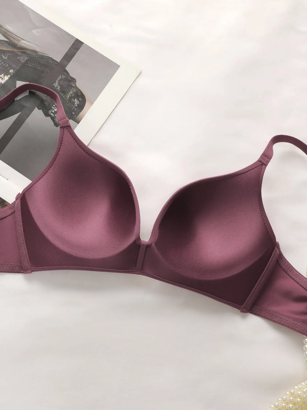 Léa's Secrets kabelloses Spitzen-Dessous, Mauve