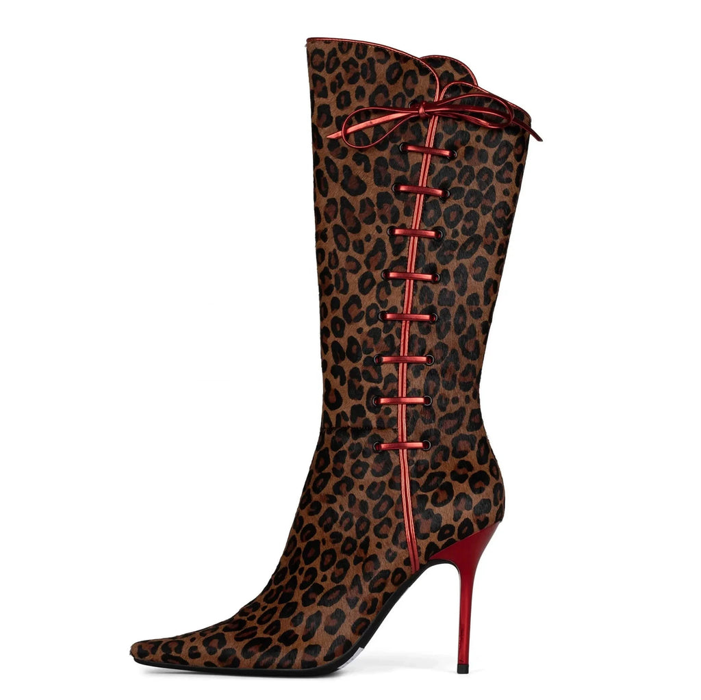 Halbhohe Stiefel, weißes und schwarzes Leder, seitlicher Reißverschluss, blau