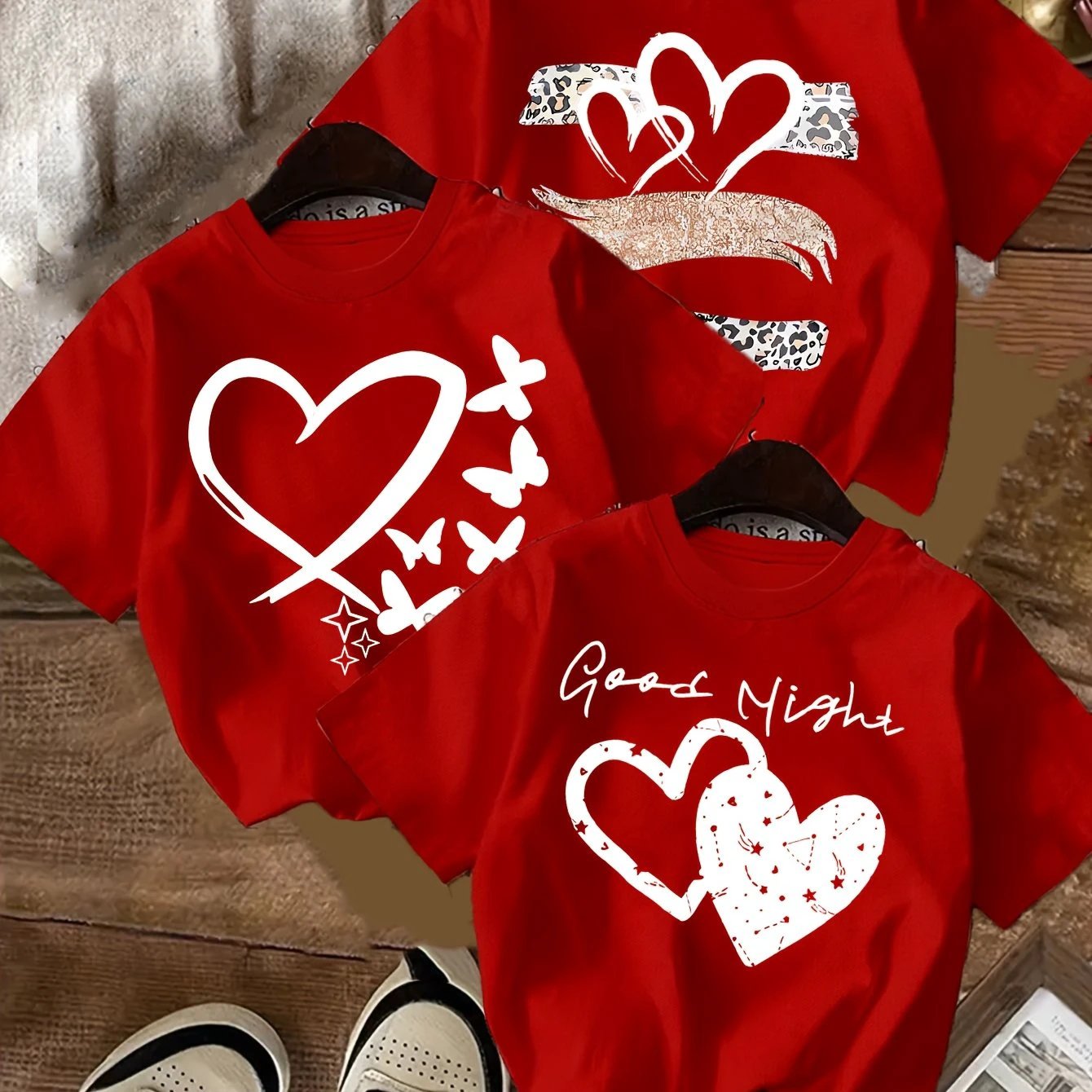 Set mit 3 Mädchen-T-Shirts mit Herz-Leopardenmuster in Schwarz, Rosa und Weiß