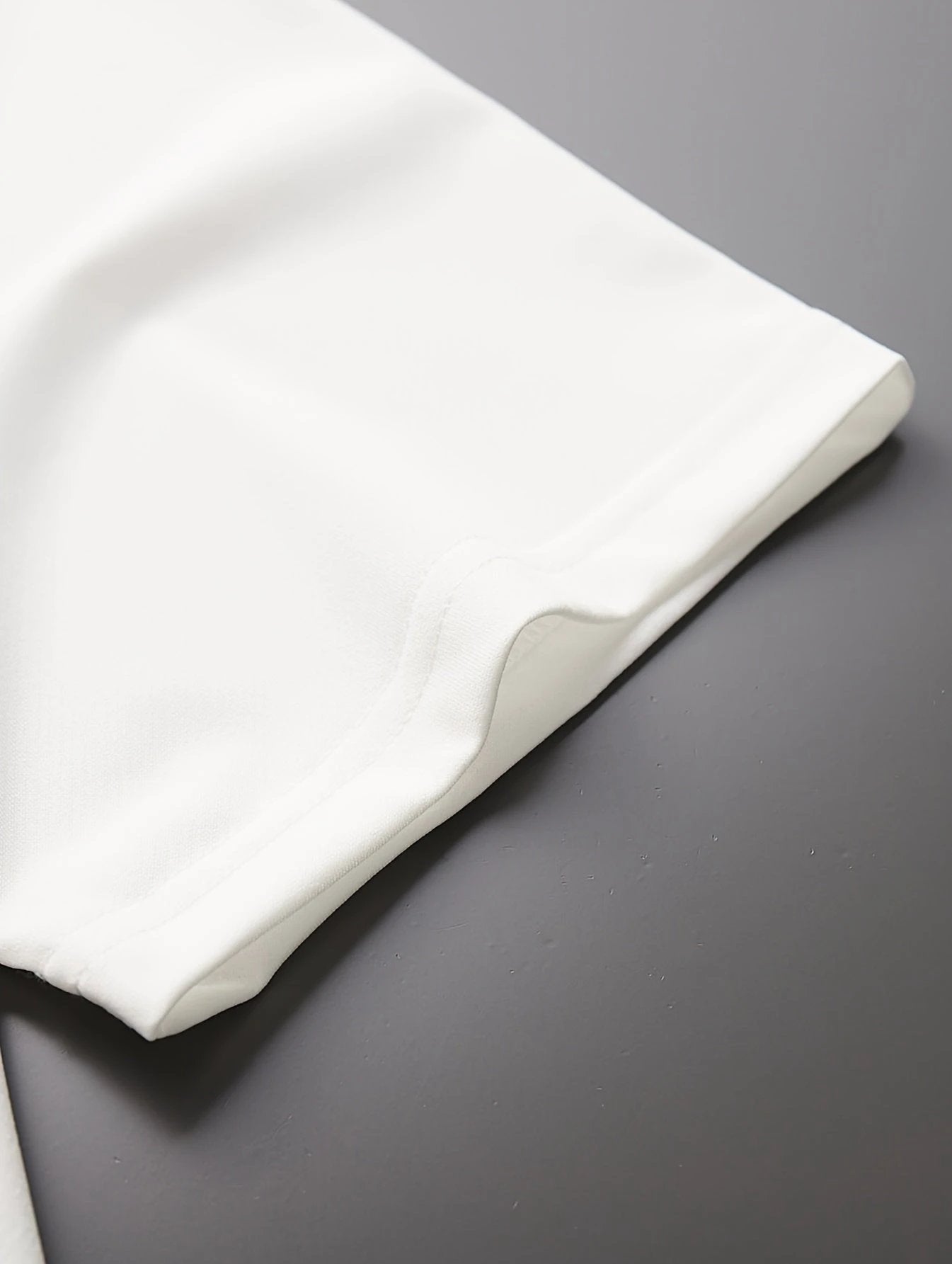 Set mit 3 Mädchen-T-Shirts mit Herz-Leopardenmuster in Schwarz, Rosa und Weiß