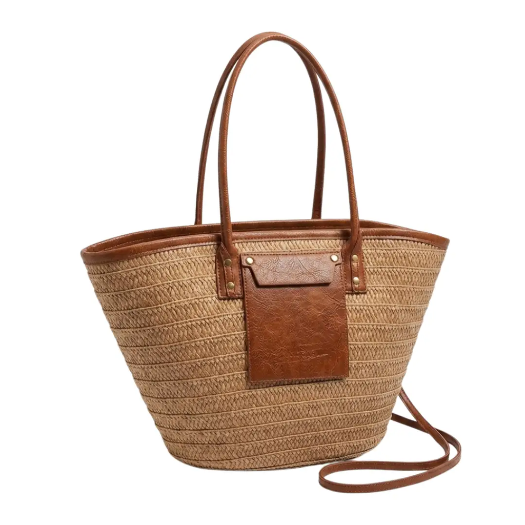 Strandtasche aus geflochtenem Stroh